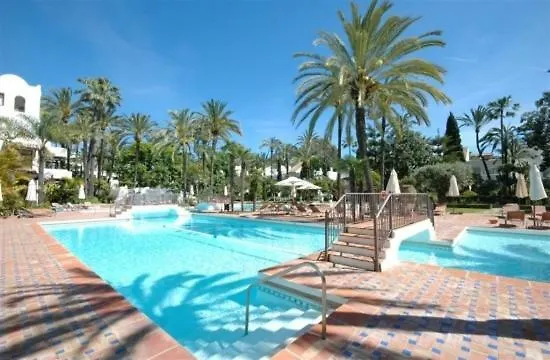 Urb. La Alcazaba, Puerto Banus / 아파트 *